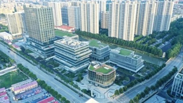 最新股票配资 总书记察看的量产机器人来自环大学地带，仅大零号湾估值过亿企业就达137家