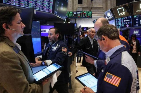 在线股票配资门户网 美联储重磅信号：降息风暴要来了？