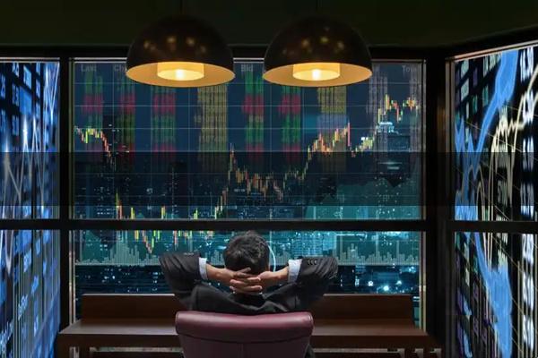 线上配资电话 副部级官员许传智受贿超2587万 被判十二年并处罚金